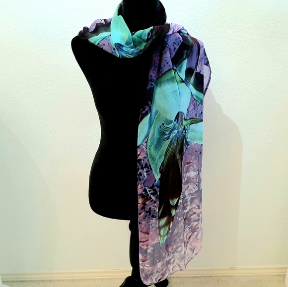Designer Scarf - Picture 6 of 16